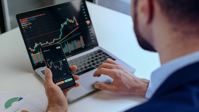 Befehl Finvoro KI-Handelsdashboard